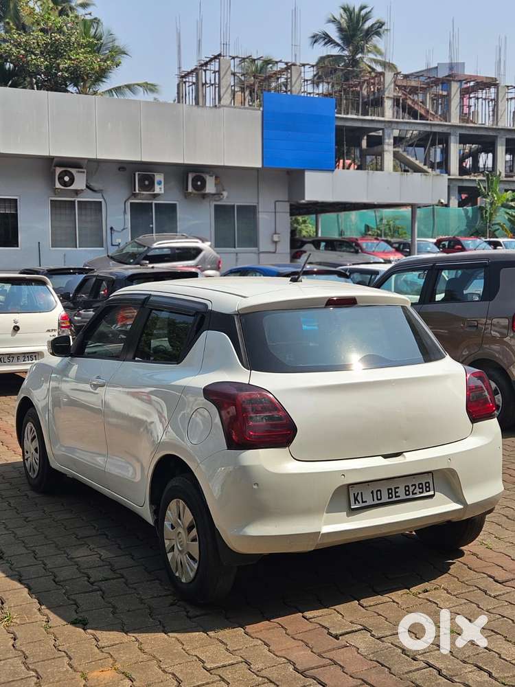 Maruti Suzuki Swift Vxi + Manual, 2020, Petrol