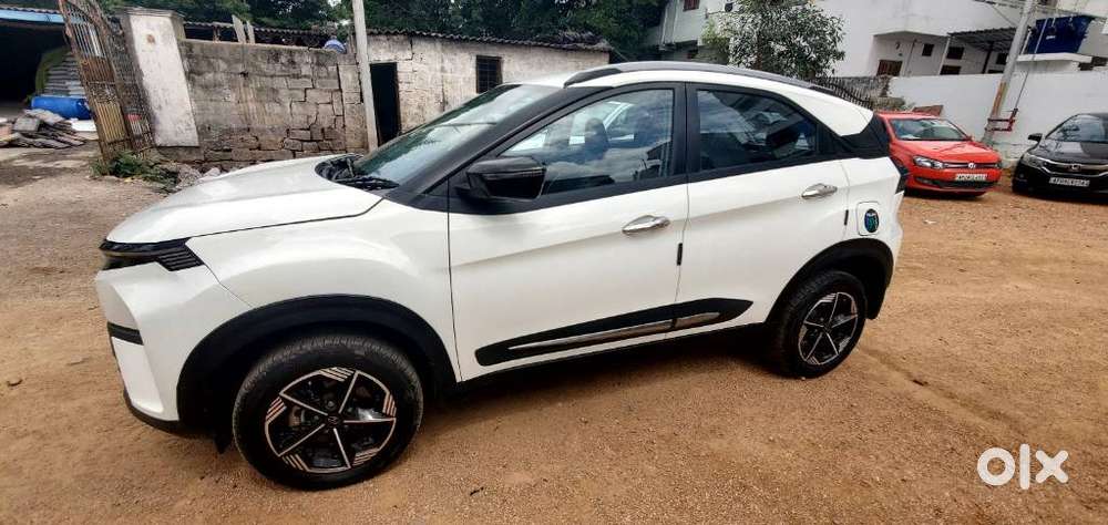 Tata Nexon Pure 1.2 S Revotron Petrol 6 Mt, 2023, Petrol