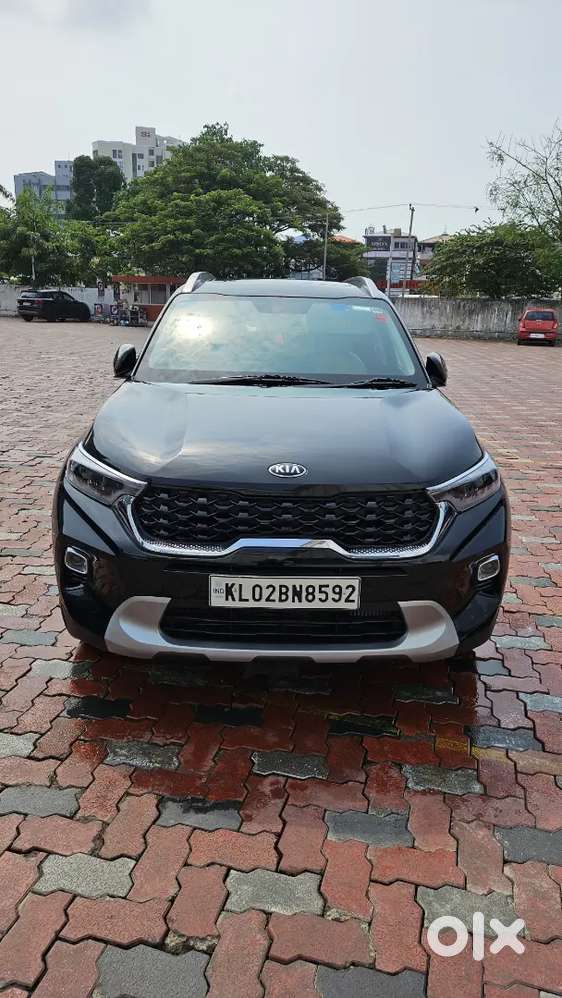 Kia Sonet 2021 Petrol 31500 Km Driven, Well Maintained