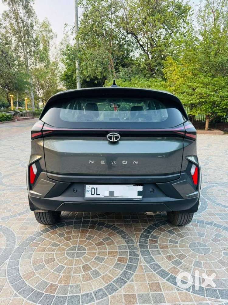 Tata Nexon Smart Plus1.2 Revotron Petrol 5 Mt, 2023, Petrol
