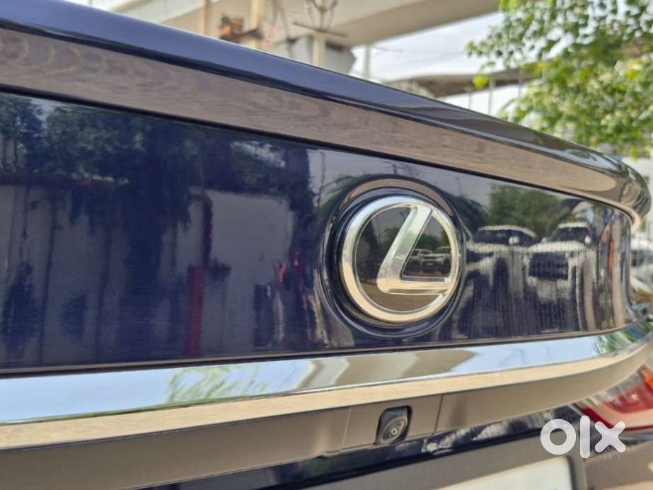 Lexus Es 300h Luxury, 2025, Petrol