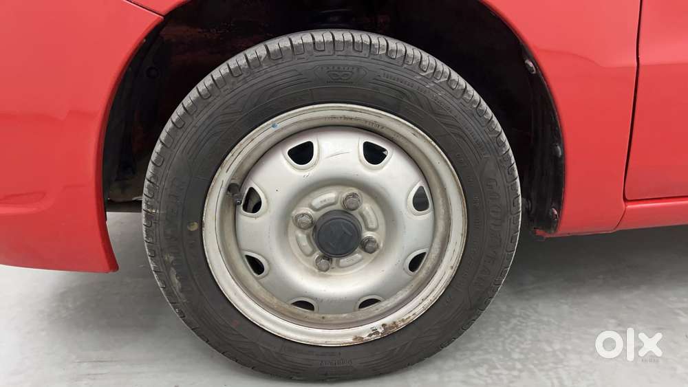 Maruti Suzuki Estilo Lxi Bs-iv, 2012, Petrol