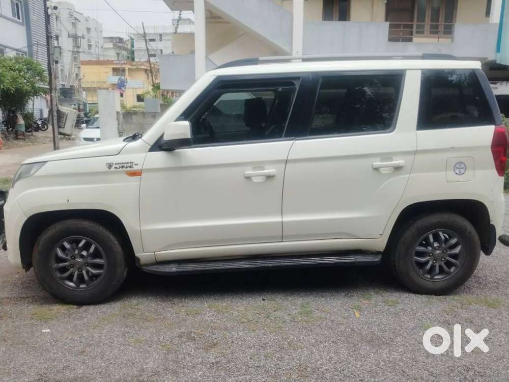 Mahindra Tuv 300 T10, 2018, Diesel