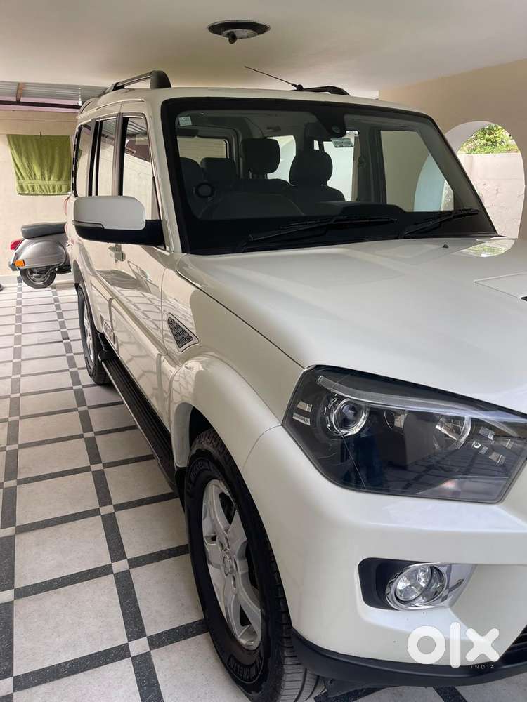 Mahindra Scorpio Classic 2018 Diesel Manual 90000 Km