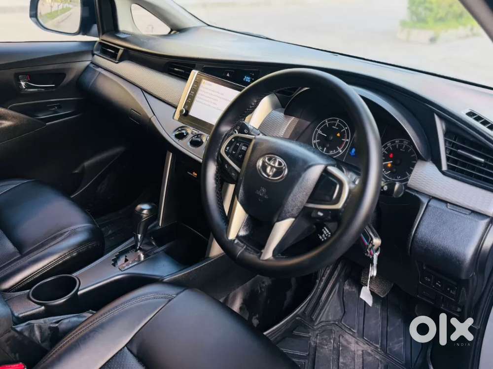 Toyota Innova Crysta [ ] 2.4 Gx At 7 Str, 2021, Diesel