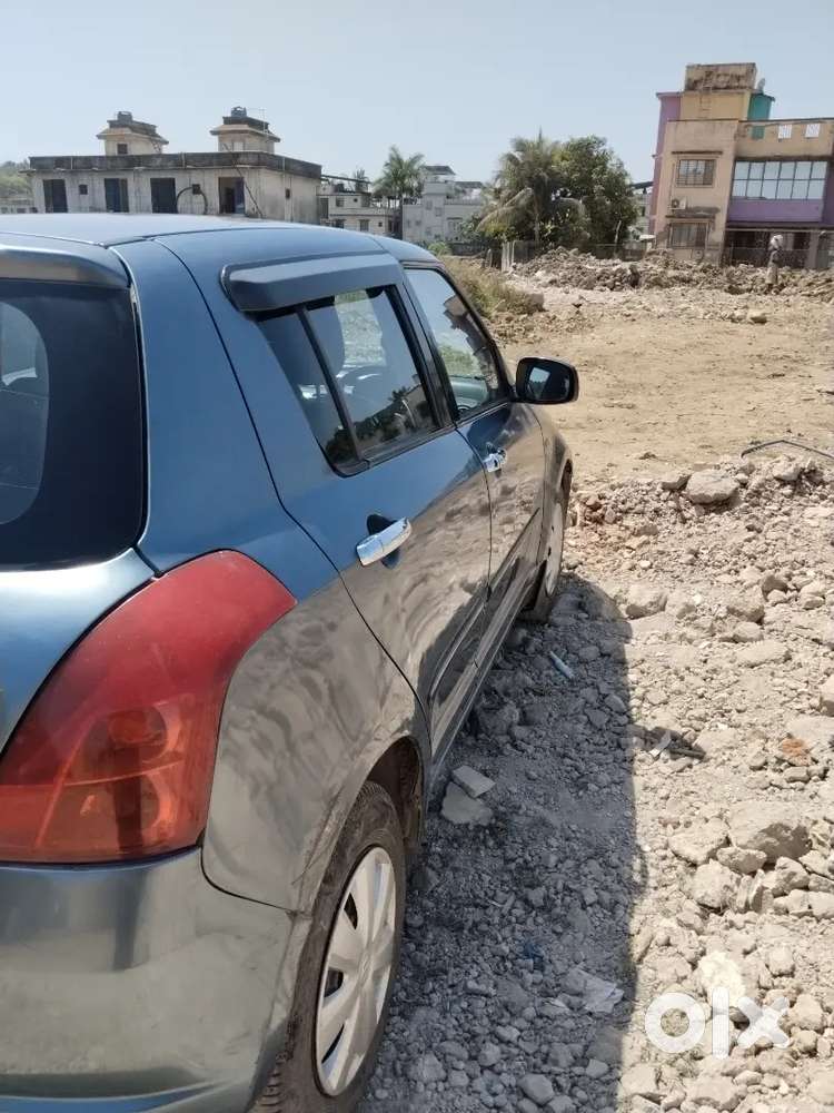 Maruti Suzuki Swift 2009 Cng & Hybrids 86000 Km Driven