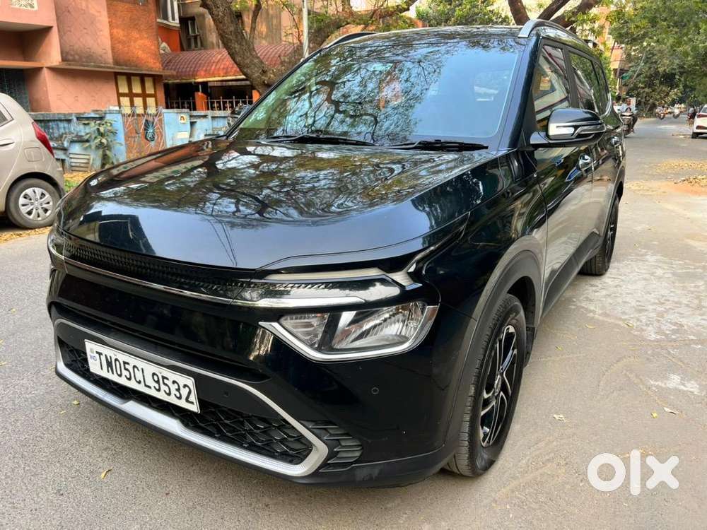 Kia Carens 2023 Petrol Good Condition