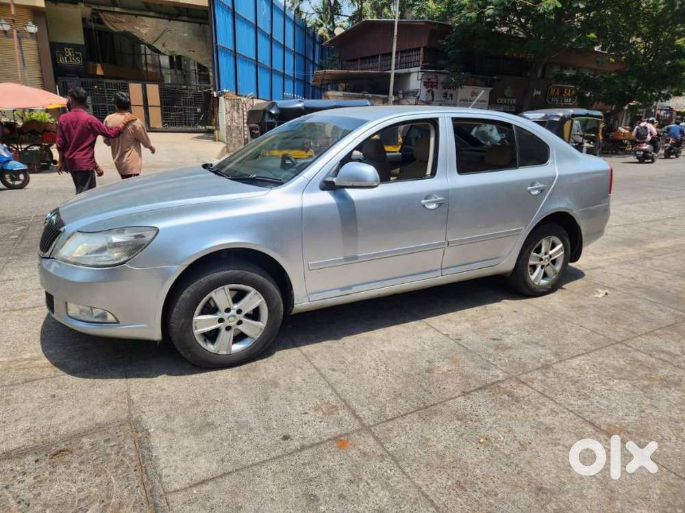 Skoda Laura Elegance 2.0 Tdi Cr At, 2012, Diesel