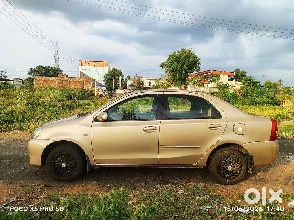 Toyota Etios 2011 Petrol 123000 Km Driven