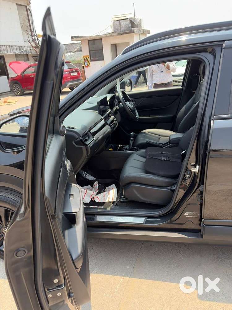 Honda Elevate 2025 Petrol Well Maintained