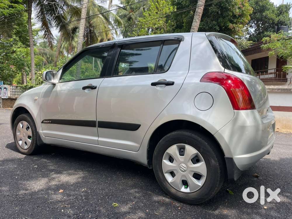 Swift 2006  Petrol 130000 Km Driven.