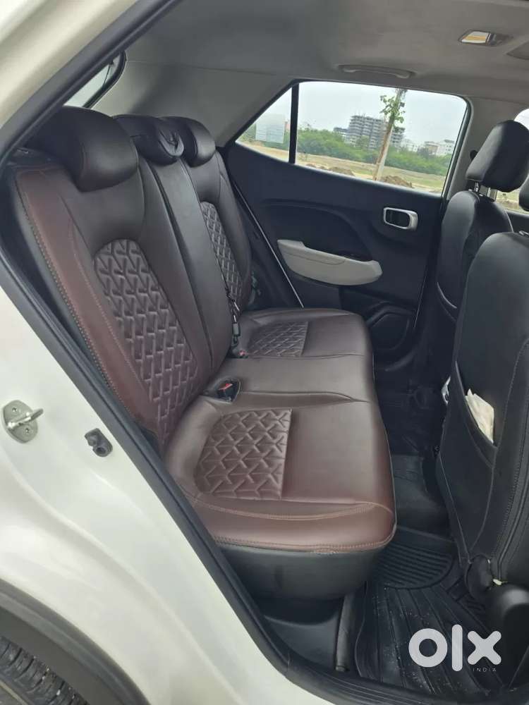 Hyundai Venue 1.0 Sx (o) Turbo Dct, 2023, Petrol
