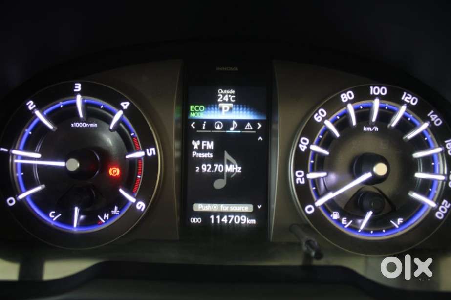 Toyota Innova Crysta 2.8 Z, 2016, Diesel