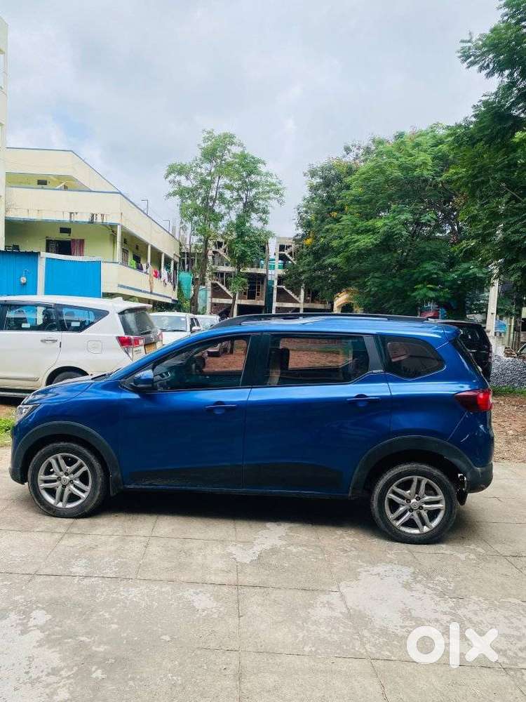 Renault Triber Rxz, 2021, Petrol