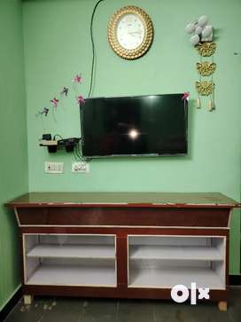 Second hand deals tv stand olx