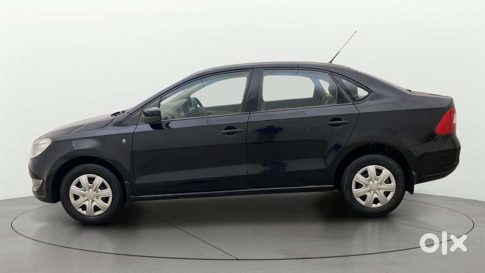 Skoda Rapid Ambition 1.6 Tdi Cr Manual Plus, 2013, Diesel