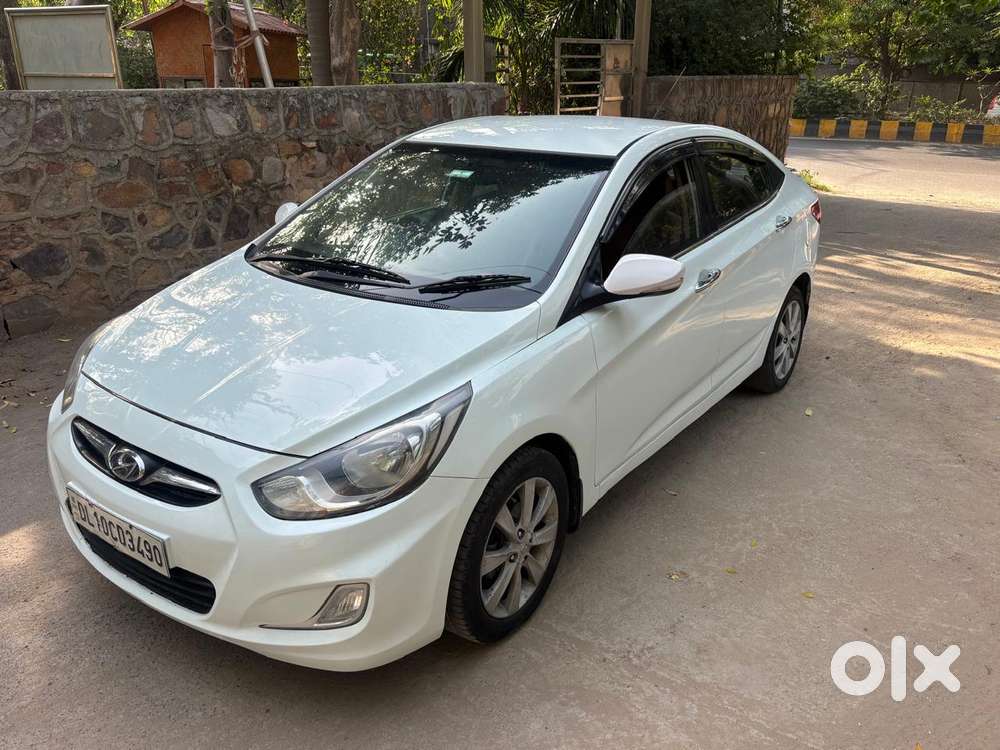 Hyundai Verna Fluidic 1.6 Vtvt Sx, 2012, Petrol