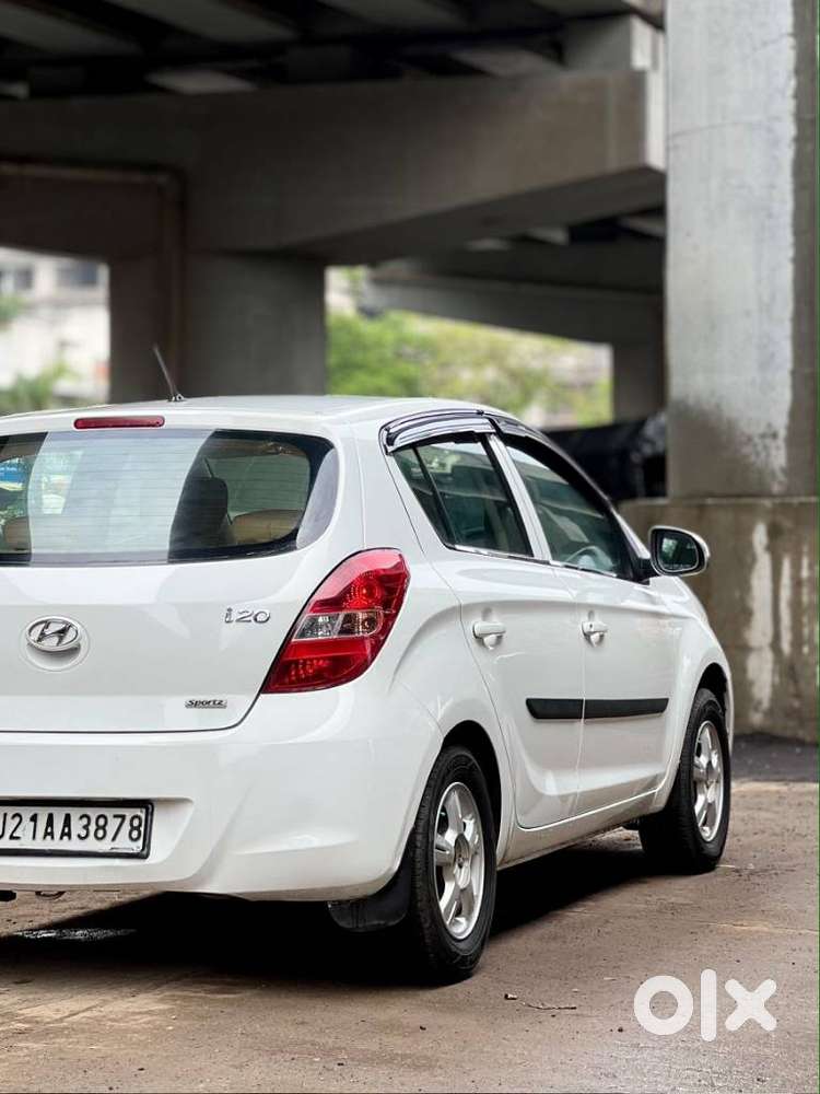 Hyundai I20 Sportz 1.2 Bs-iv, 2011, Cng & Hybrids