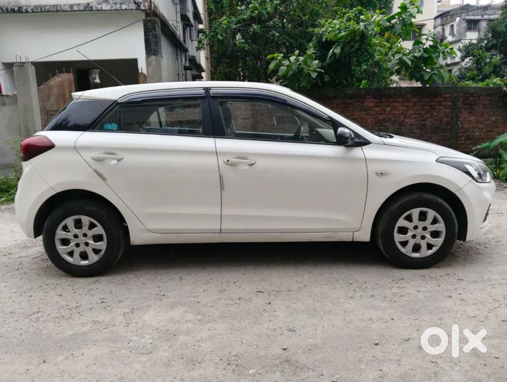 Hyundai Elite I20 [ ] 1.2 Magna Executive, 2018, Petrol