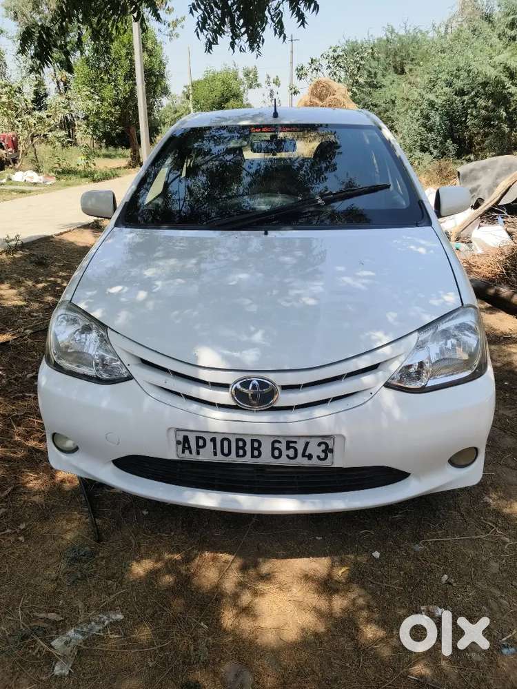 Toyota Etios Liva 2012