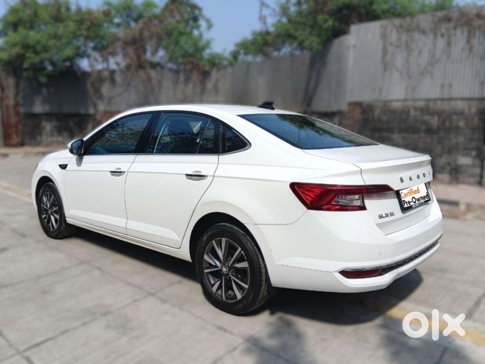 Skoda Slavia 1.0 Tsi Style At, 2023, Petrol