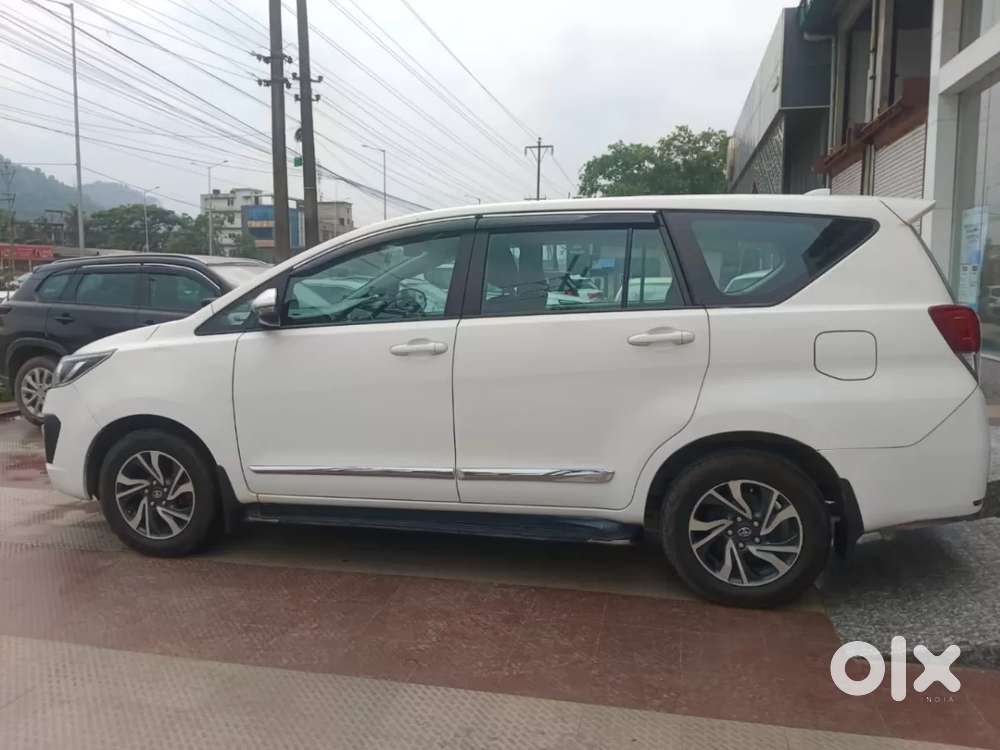 Toyota Innova Crysta 2.4 G Mt 7 Str, 2021, Diesel
