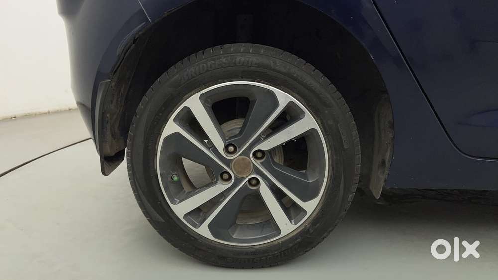 Tata Altroz 1.2 Xz Plus Petrol, 2023, Petrol