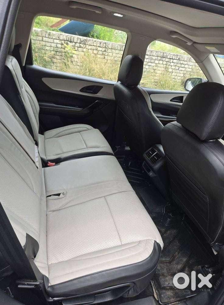 Mahindra Xuv700 2.2 Ax 5 Diesel Mt 7 Str, 2023, Diesel