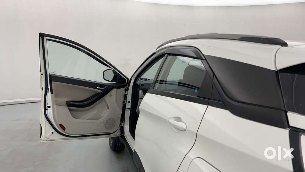 Tata Nexon 1.2 Revotron Xza Plus, 2022, Petrol