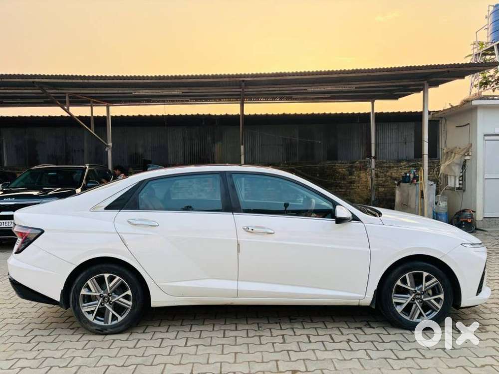 Hyundai Verna 1.5 Sx (o) Vtvt, 2023, Petrol