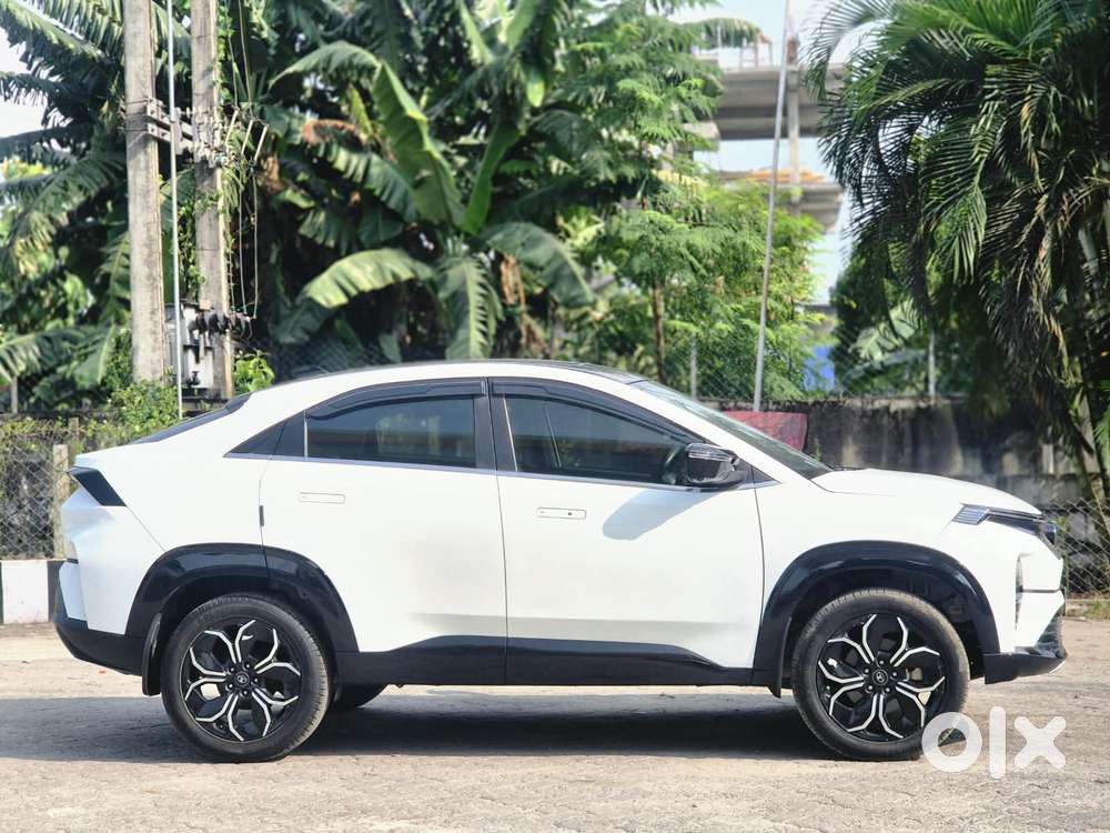 Tata Curvv, 2025, Petrol