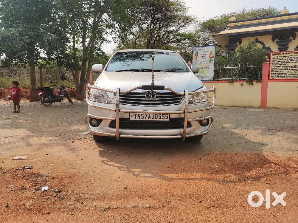 Toyota Innova 2013 Diesel Well Maintained