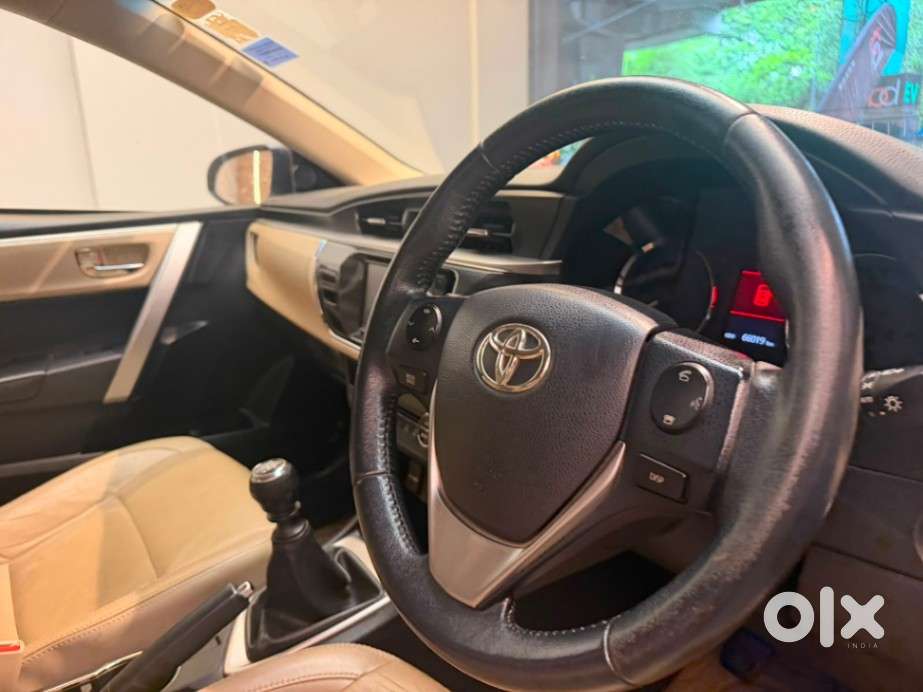Toyota Corolla Altis 1.8 G, 2014, Petrol
