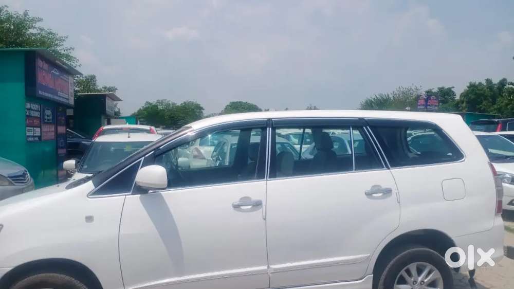 Toyota Innova 2.5 Gx 2015