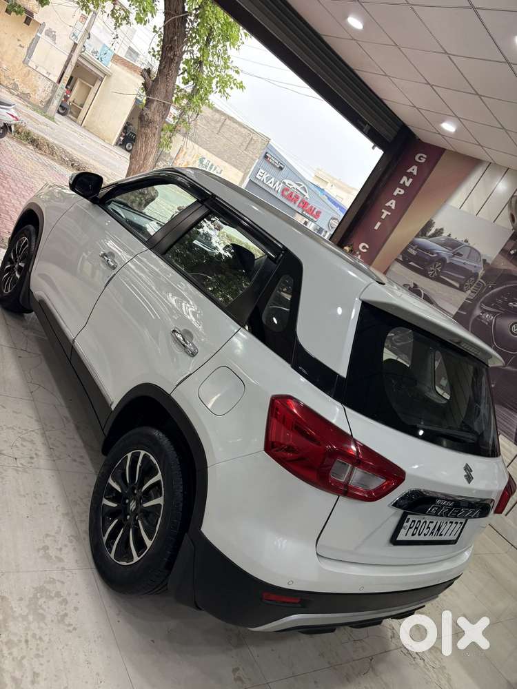 Maruti Suzuki Vitara Brezza Zxi + Mt, 2020, Petrol