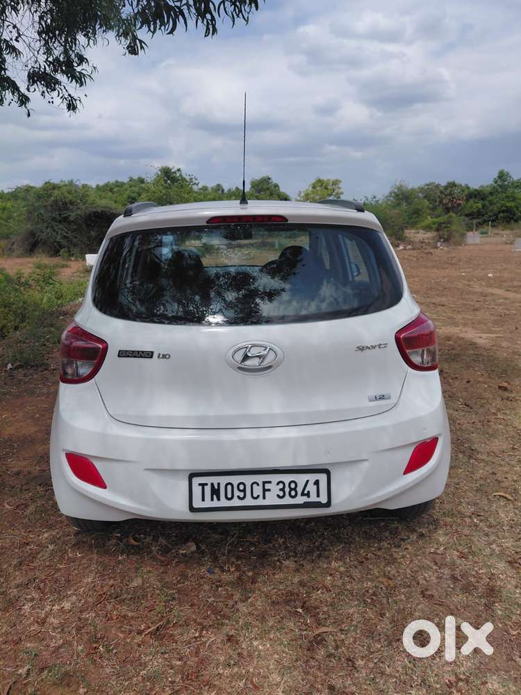 Hyundai Grand I10 Sportz, 2016, Petrol