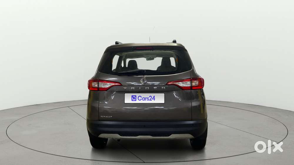 Renault Triber Rxz, 2022, Petrol