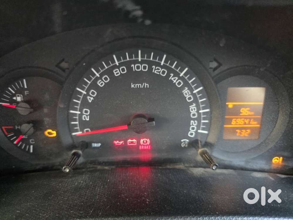 Maruti Suzuki Swift 1.2 Lxi (o), 2017, Cng & Hybrids