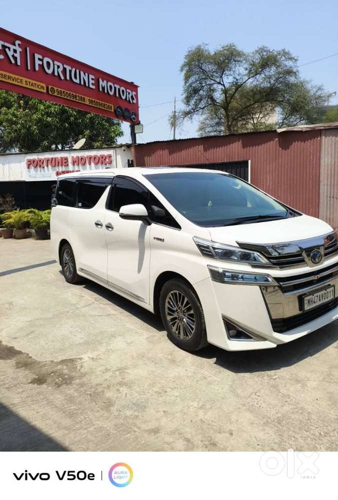 Toyota Vellfire 2.5 Hybrid, 2020, Petrol