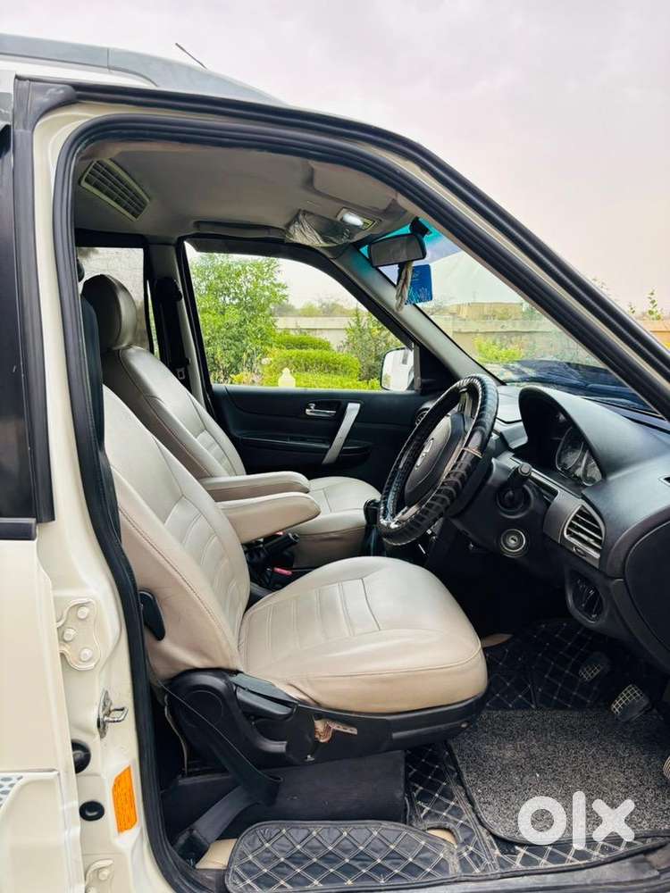 Tata Safari Storme 2018