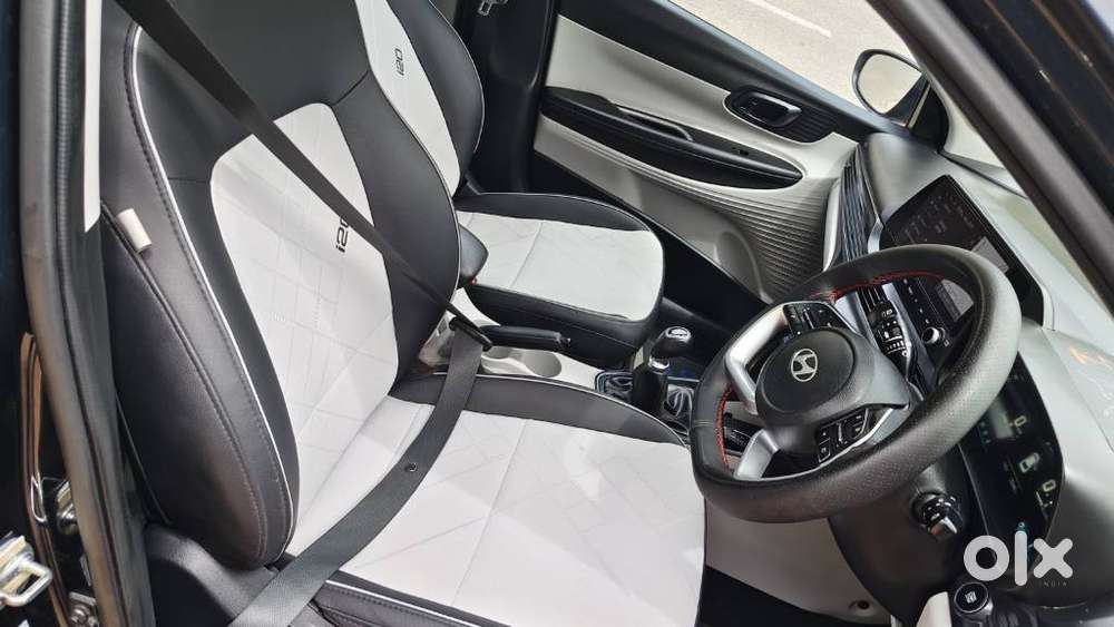 Hyundai I20 Asta (o) 1.2 Mt, 2024, Petrol