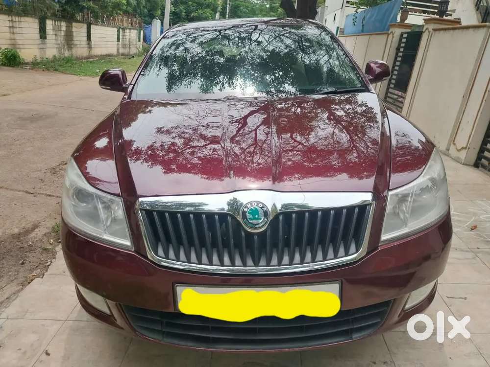 Skoda Laura Elegance 2011