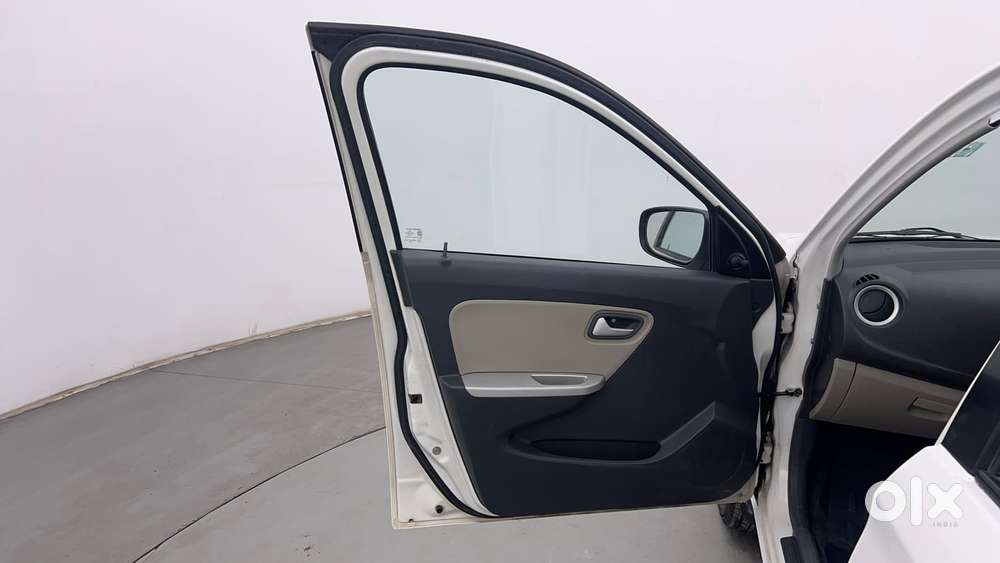 Maruti Suzuki Alto K10 Vxi, 2016, Petrol