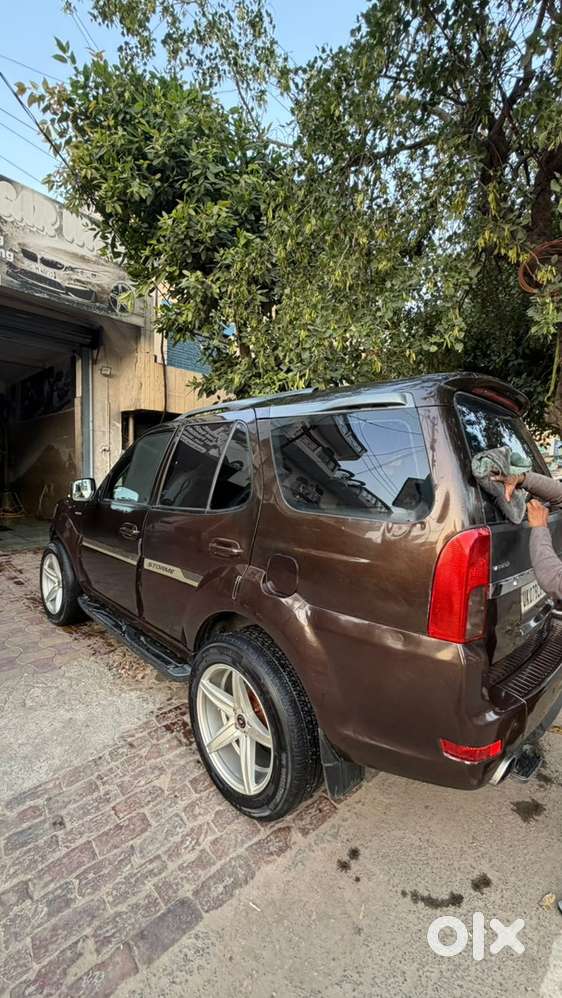 Tata Safari Storme 2015 Diesel Manual Year