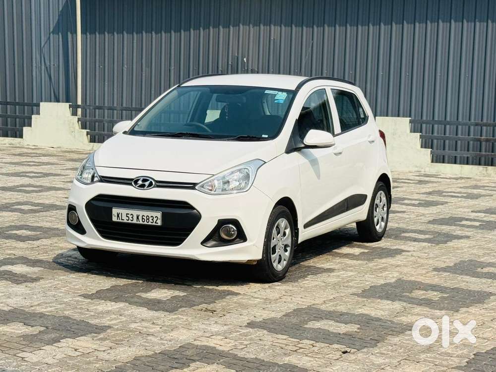 Hyundai I10 Sportz Petrol 2nd 2016