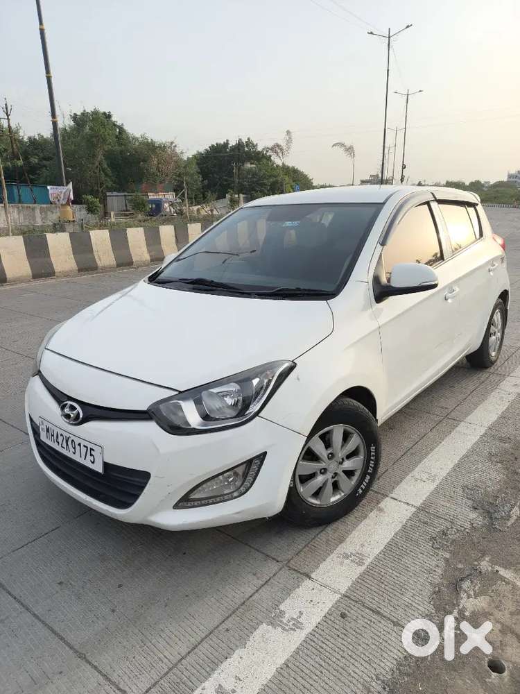 Hyundai I20 2013 Diesel Well Maintained Zero Maintenance Top Model