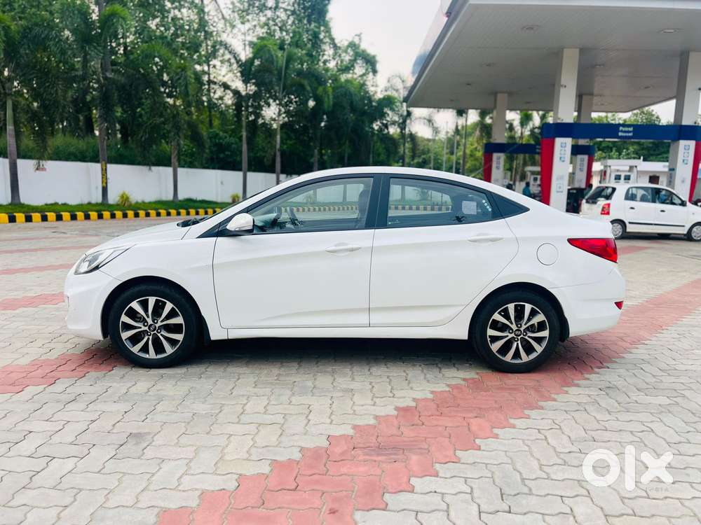 Hyundai Fluidic Verna 1.6 Vtvt Sx, 2013, Petrol