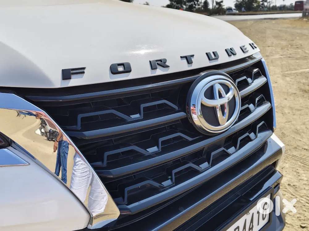 Toyota Fortuner 2025 Diesel Well Maintained