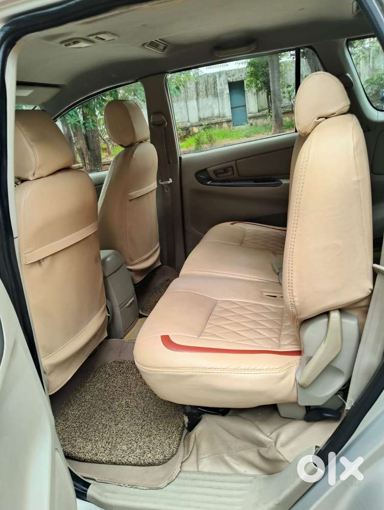 Toyota Innova 2.5 G (diesel) 8 Seater, 2012, Diesel