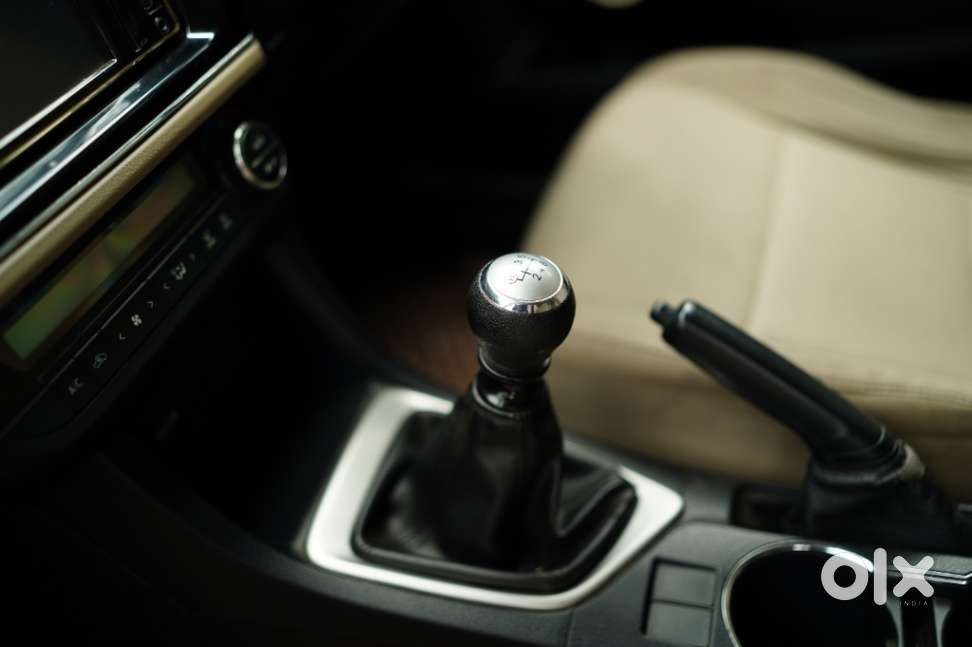 Toyota Corolla Altis, 2015, Diesel
